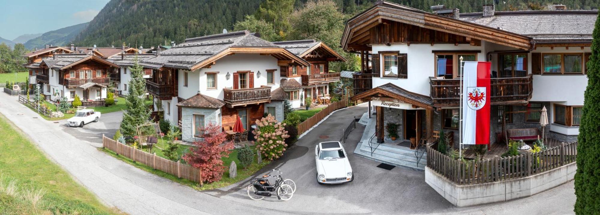S'Doerfl Chalets 메이른호픈 외부 사진