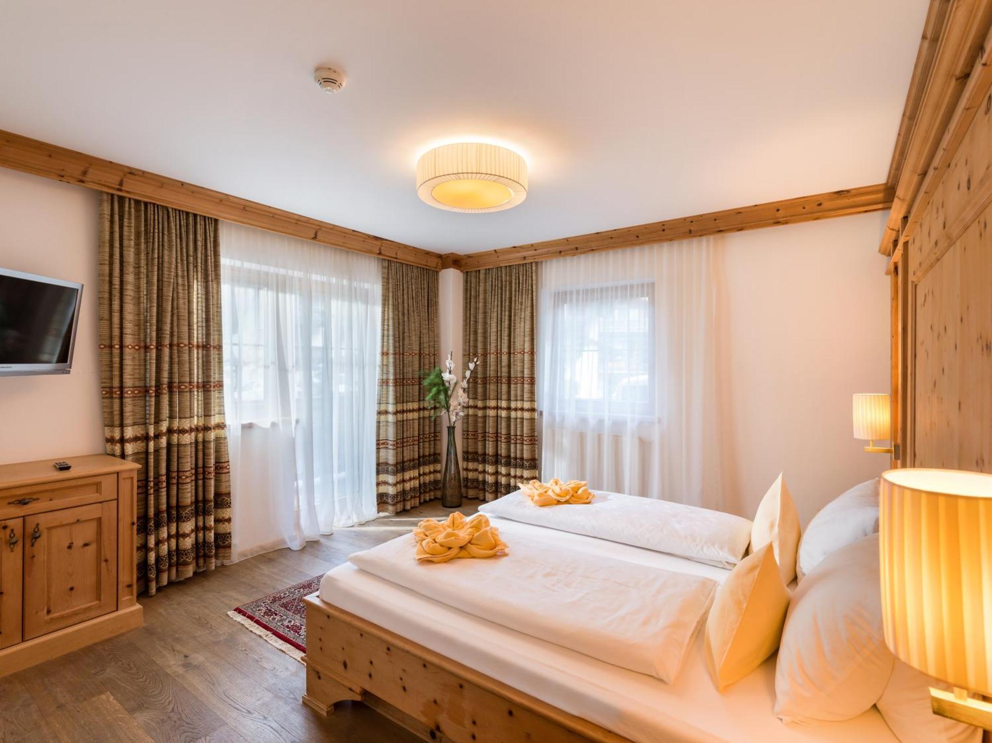 S'Doerfl Chalets 메이른호픈 외부 사진